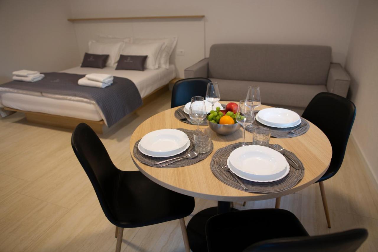 Dea Del Mar Apartments Izola Buitenkant foto