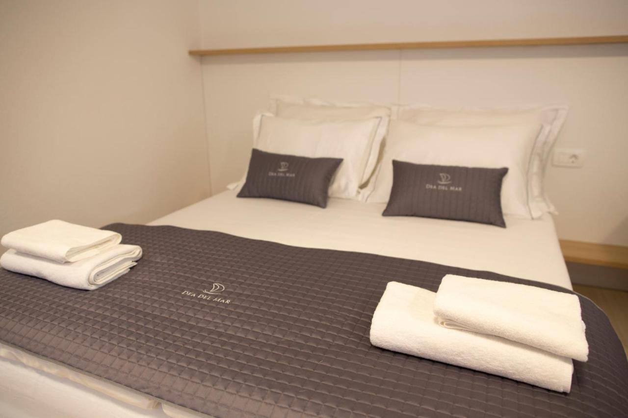 Dea Del Mar Apartments Izola Buitenkant foto