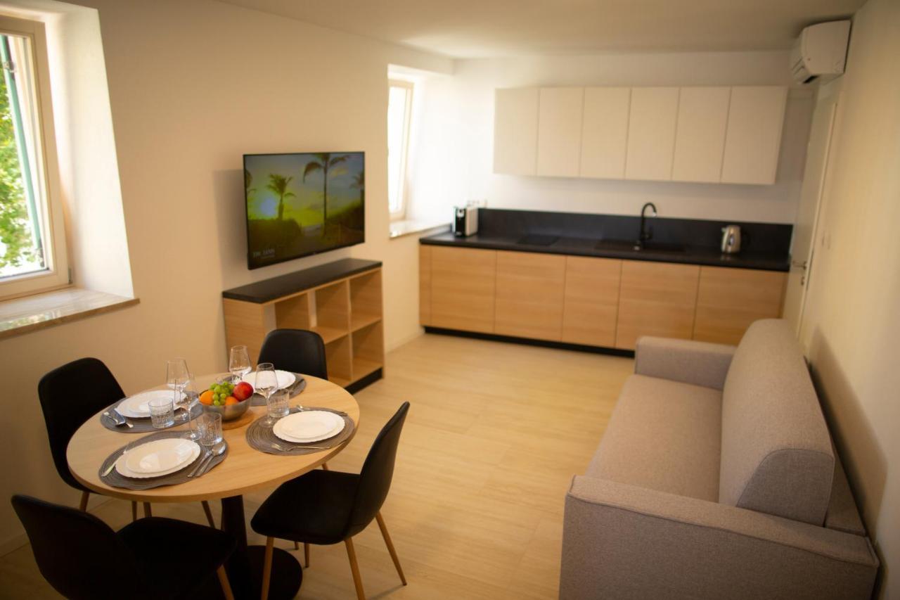 Dea Del Mar Apartments Izola Buitenkant foto
